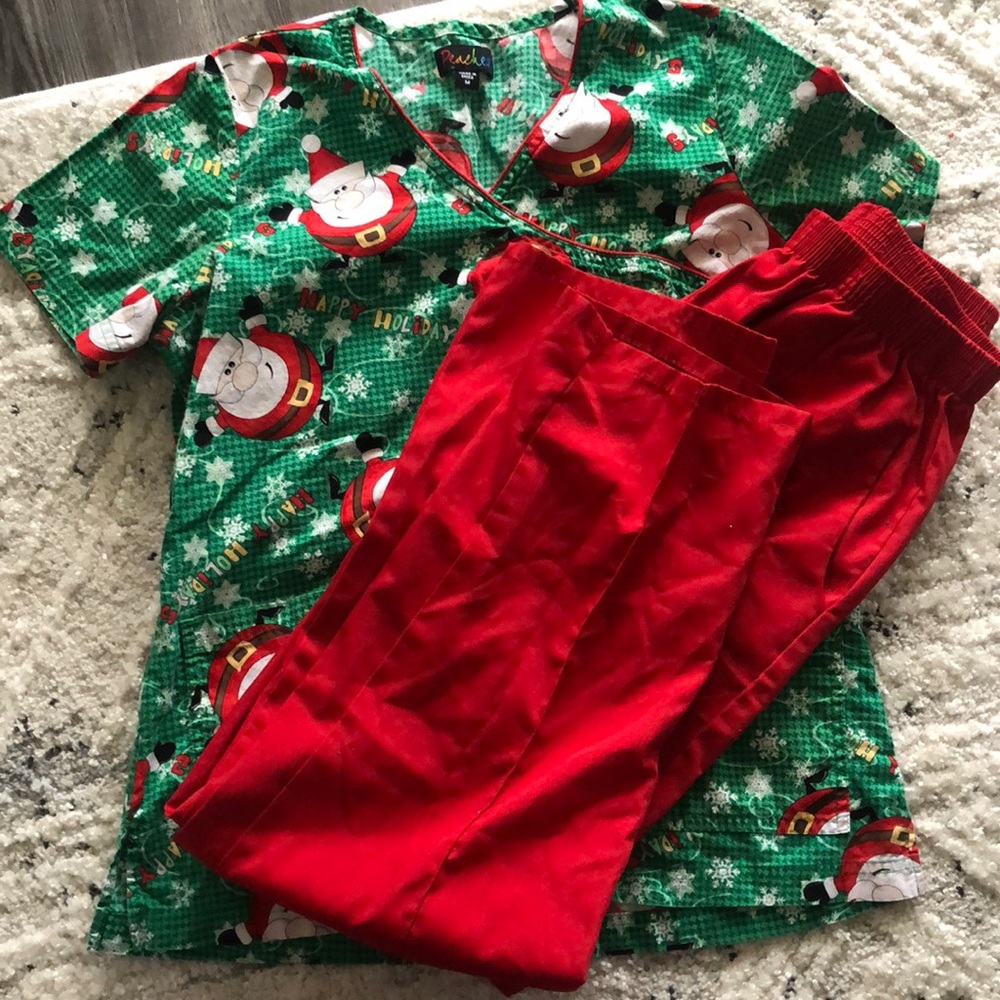 Scrub set